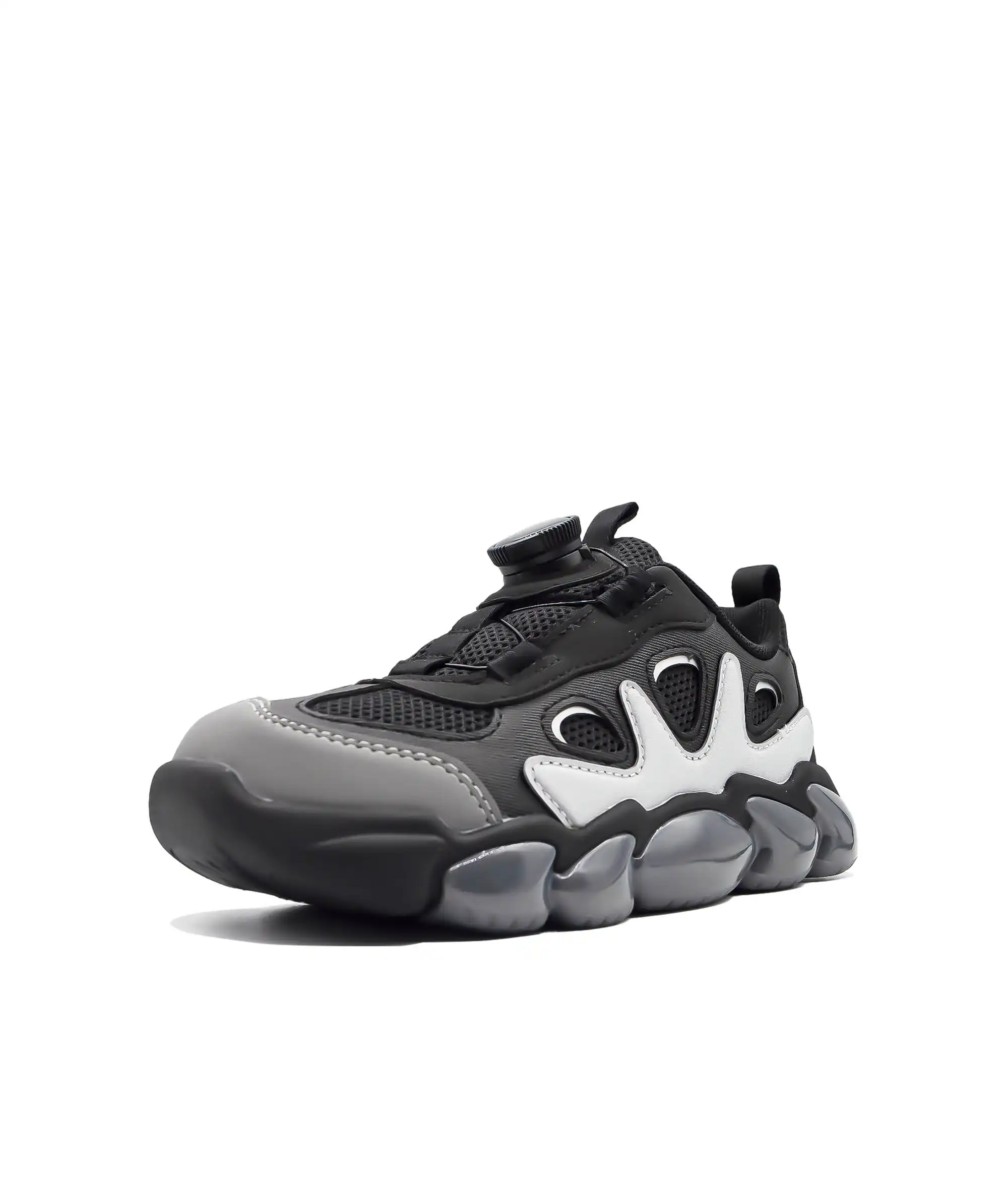 675315323007-9_A Twinkle Toes – Image 1